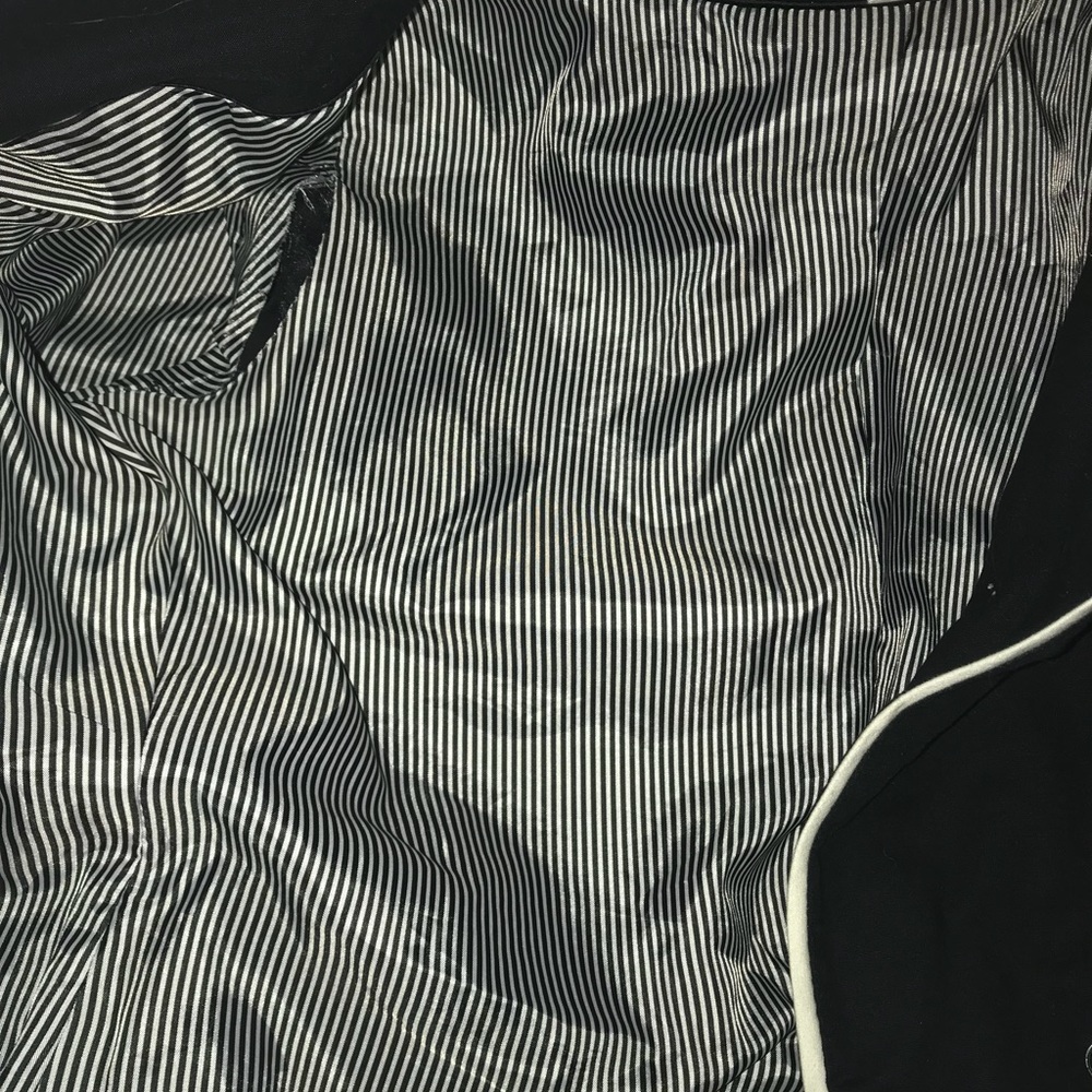 Single button blazer - Picture 2 of 3